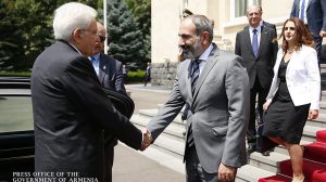 El presidente de Italia en visita oficial en Armenia