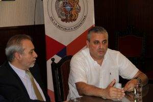 (Español) El vicecanciller de Armenia visitó el Centro Armenio de Argentina