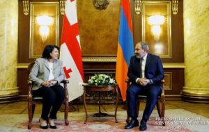 La presidenta de Georgia, de visita oficial en Armenia
